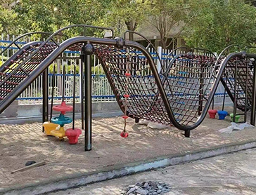 U-shaped-climbing-net-outdoor-playground-equipment-12