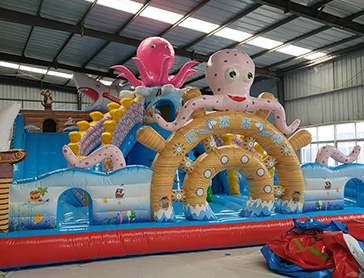 Giant-shark-attack-Inflatable-Castle-10