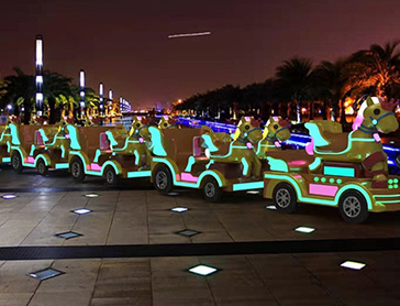 Royal-carriage-trackless-train-10