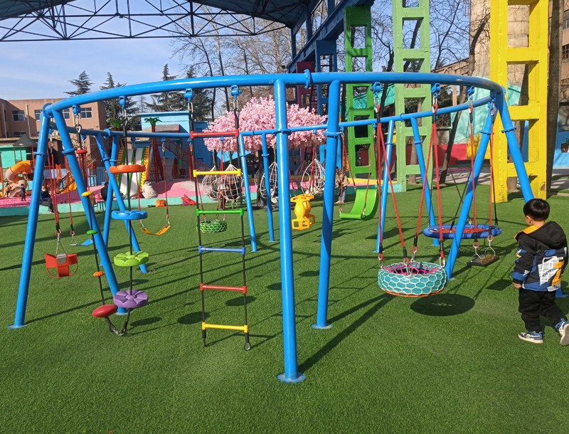 Round Swing Set