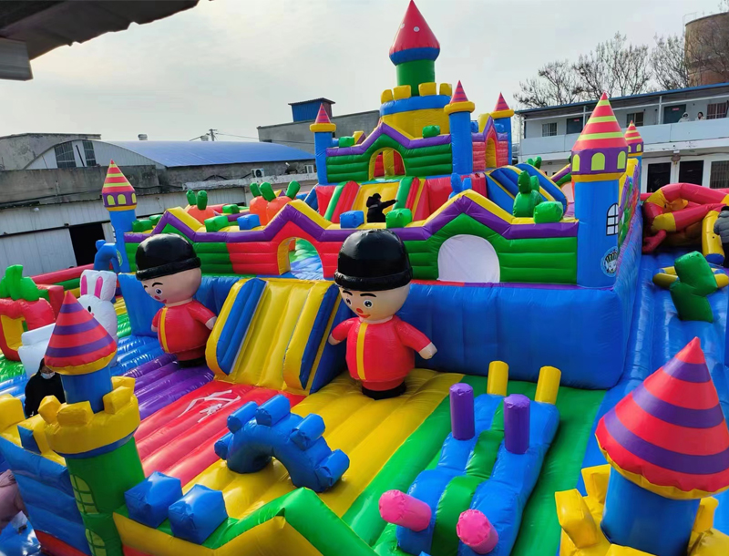 Large Inflatable Obstacle Course Castle