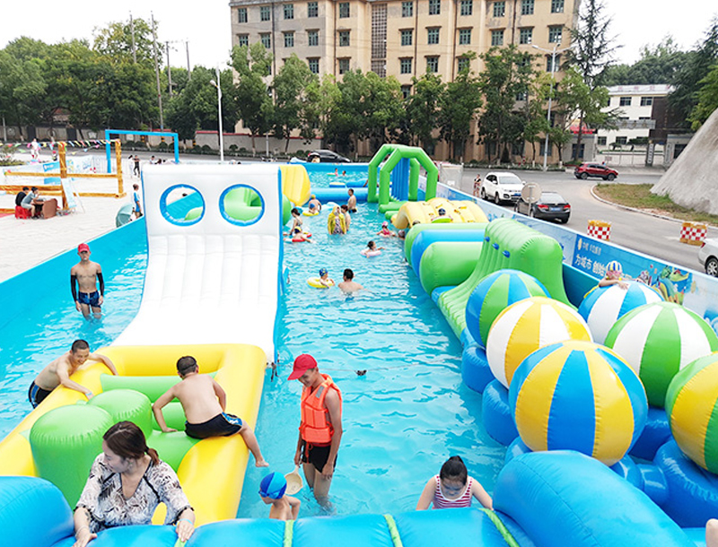 Outdoor Inflatable Water Obstacle Course Park