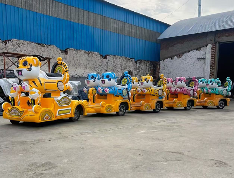 Tiger Girl's Money-Making Trackless Train