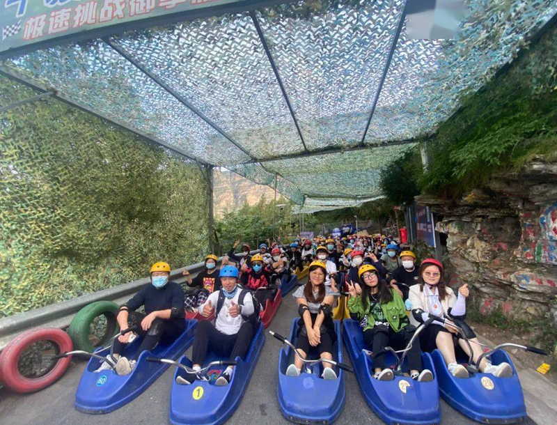 Mountain skis outdoor amusement equipment